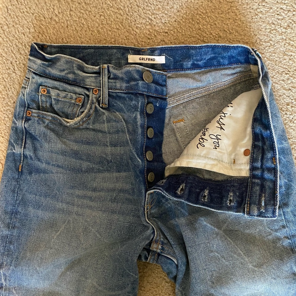 GRLFRND Helena Style Jeans